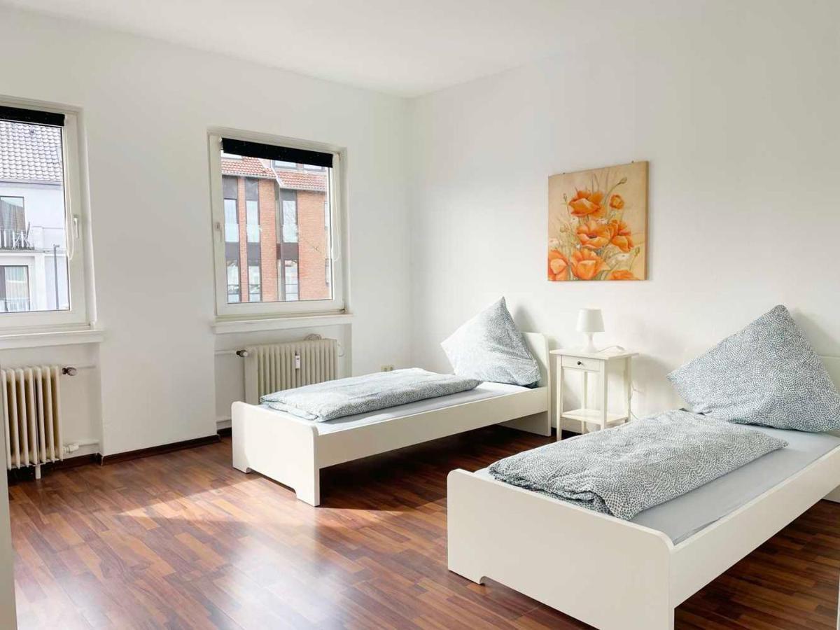 Apartment With 3 Rooms In Huerth Exterior photo