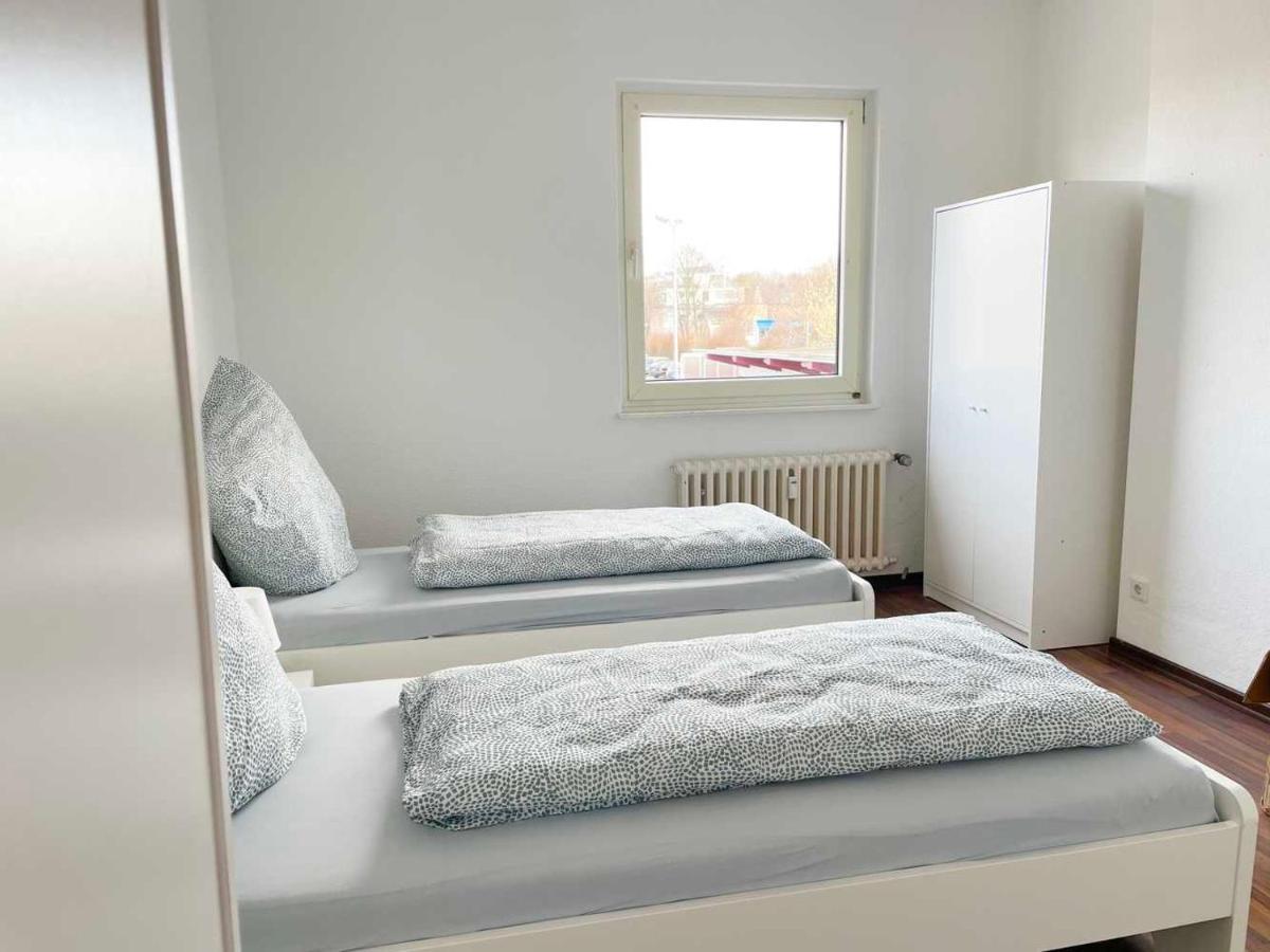Apartment With 3 Rooms In Huerth Exterior photo