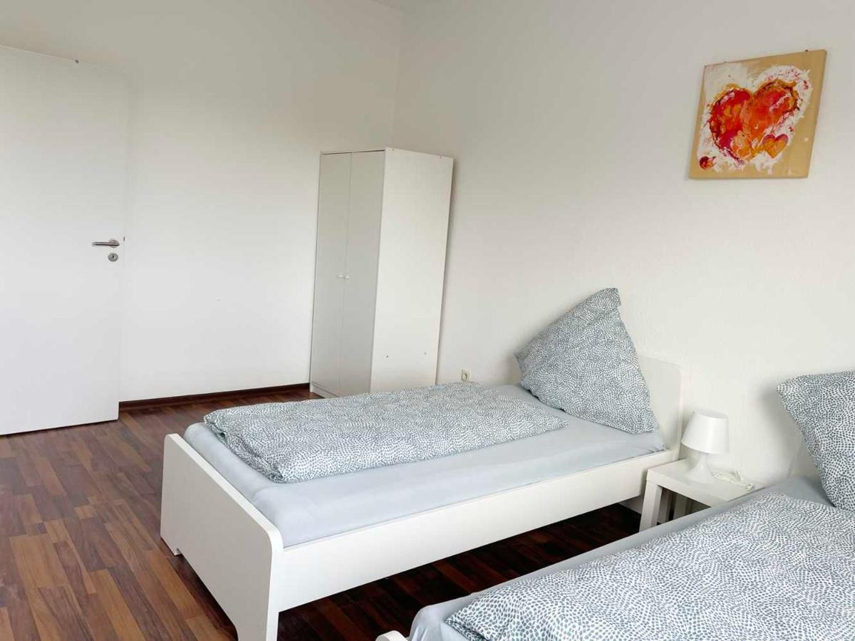 Apartment With 3 Rooms In Huerth Exterior photo