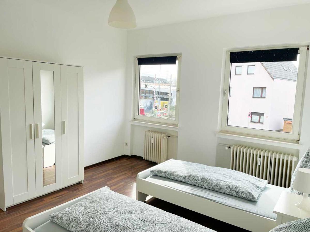 Apartment With 3 Rooms In Huerth Exterior photo