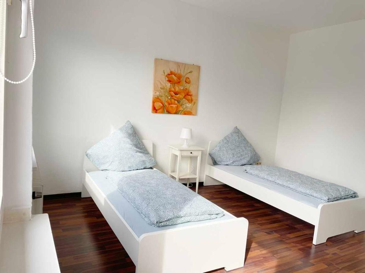 Apartment With 3 Rooms In Huerth Exterior photo