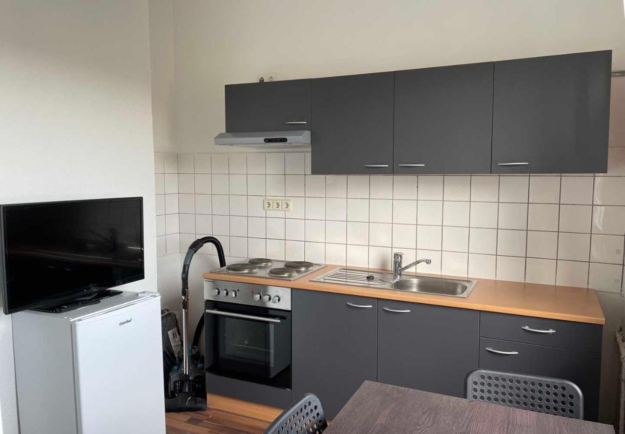 Apartment With 3 Rooms In Huerth Exterior photo